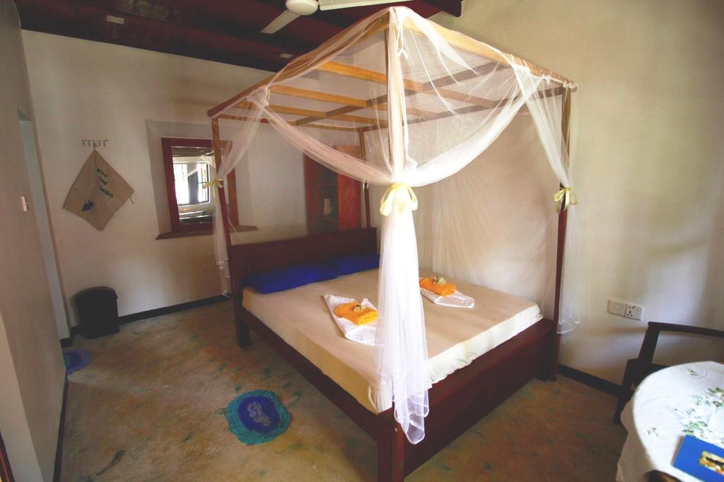 מיריסה Wine Tree Garden Guesthouse מראה חיצוני תמונה